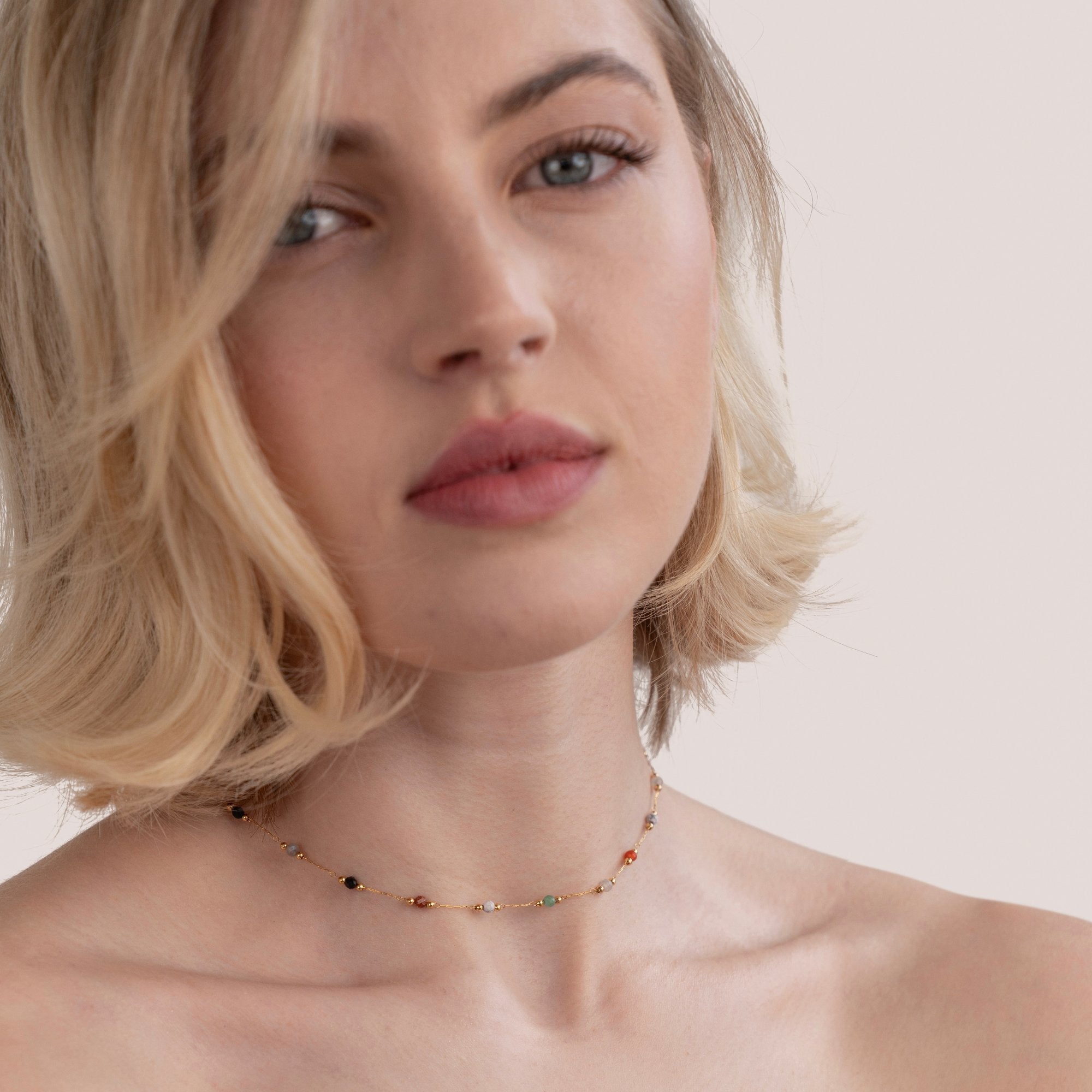 Collana Minimalista con Gemma