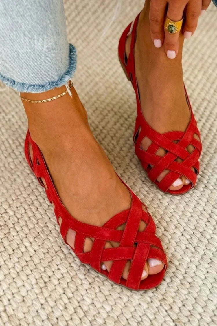 Sandali piatti con punta aperta e design intrecciato